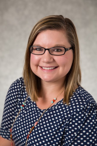 Bonnie Peterson wins Unsung Hero Award